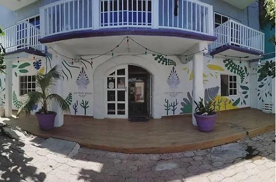 Les Trois Singes - Friendly Hostel Isla Mujeres